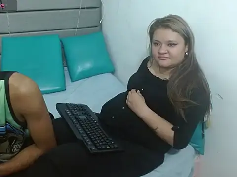 Cecilia_and_Carlos's cam snapshot