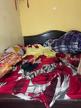 CUTI-NAINA's cam snapshot