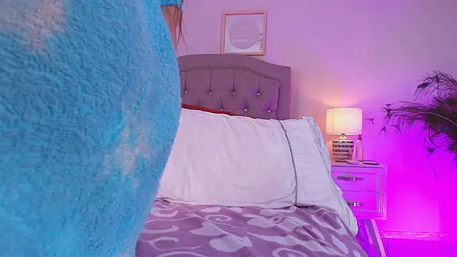 azaria_w's cam snapshot