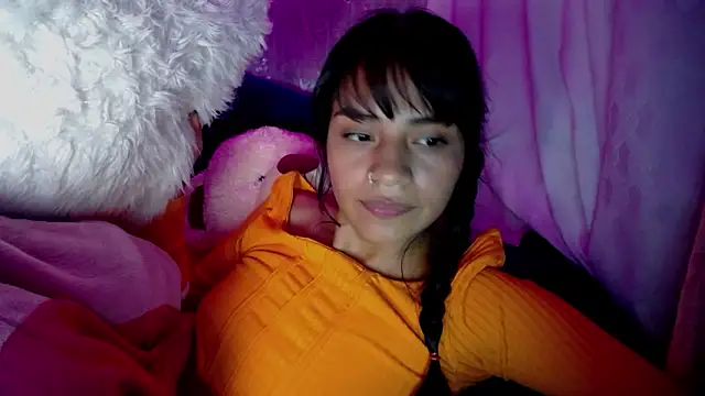 Samara_Homescapes's cam snapshot