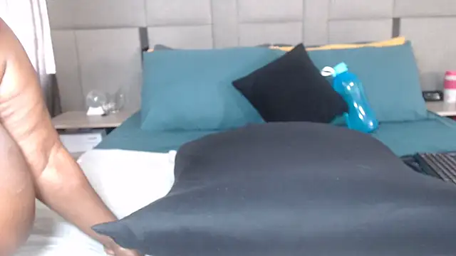 BOOTYDIVAXXX's cam snapshot