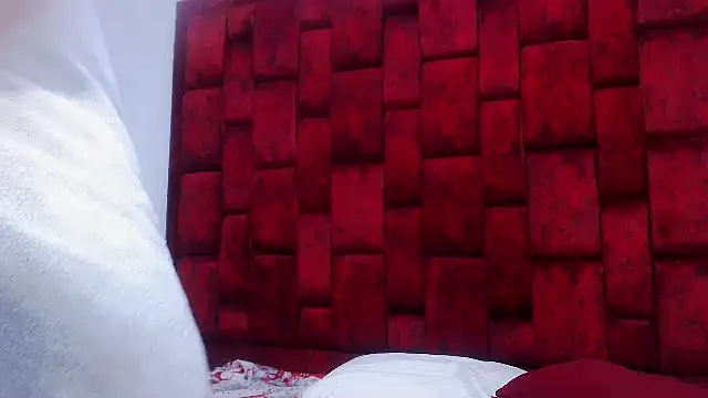 Sara_Sex77's cam snapshot