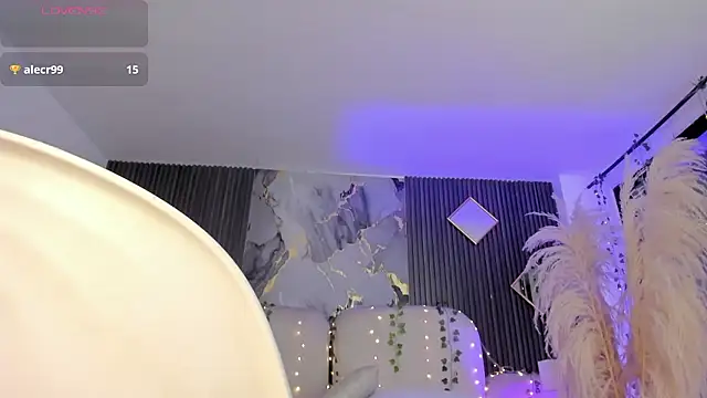 SarahCastro1_'s cam snapshot