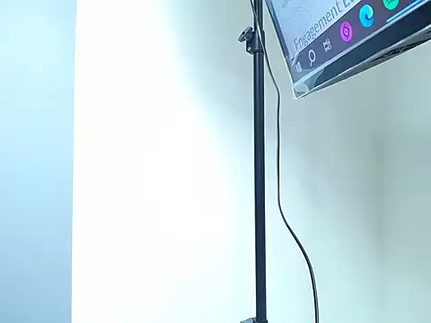 sanabrl_tits's cam snapshot