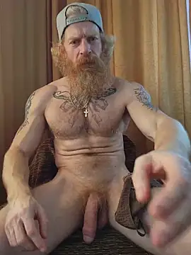 Gingerbeard40 live sex cam