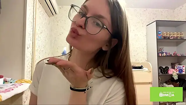 VirgieVoter live sex cam