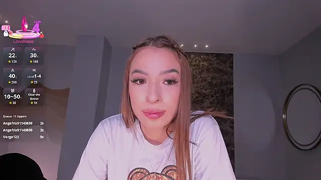 LizzCooper's cam snapshot