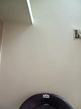 Your-Sasha7's cam snapshot