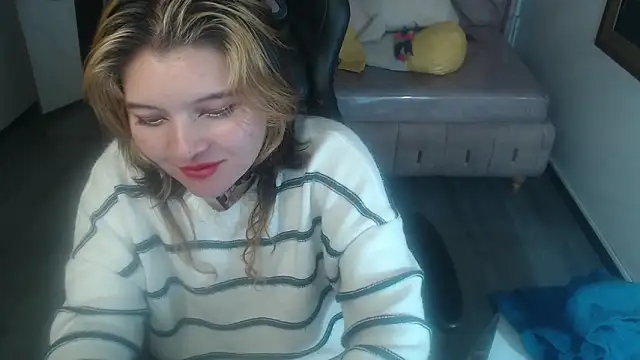 Nezuko_v's cam snapshot