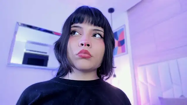 io_chie_'s cam snapshot