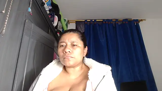 adrixxx38's cam snapshot