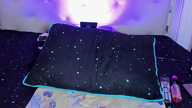 Sami_Evanns's cam snapshot