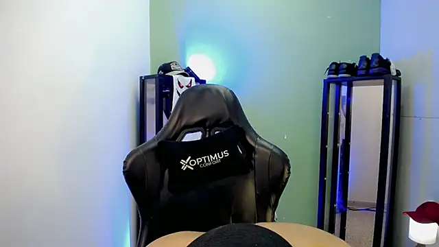 Tupac_D's cam snapshot