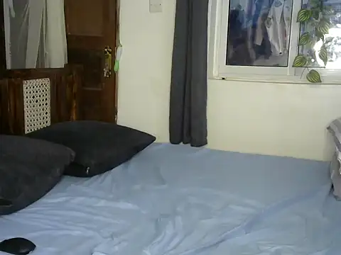 Tonya01_Angels_'s cam snapshot