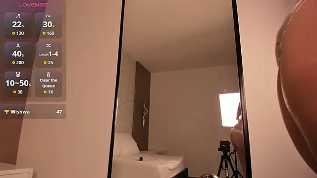 allie_bruce's cam snapshot