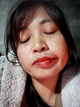 miumiu_sexy2x's cam snapshot