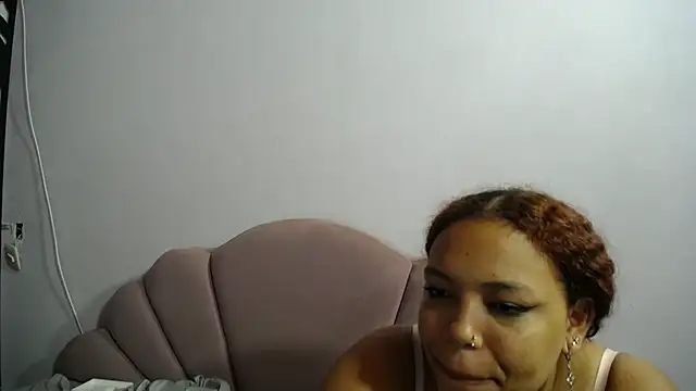 horny_babyss's cam snapshot