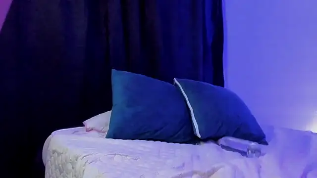 NinaSweett_'s cam snapshot