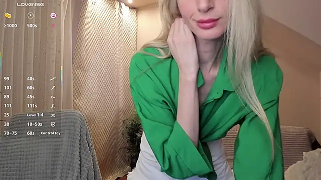 skinnyladyy's cam snapshot