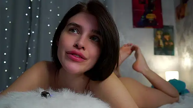 EleneButton's cam snapshot