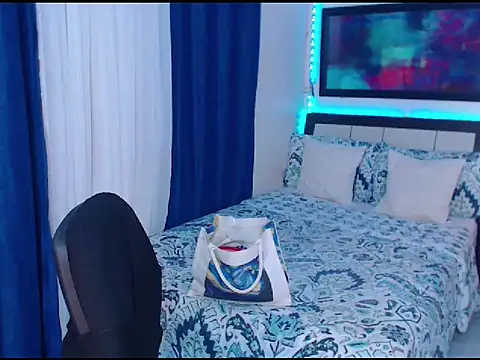 Heavenly_Treats live sex cam