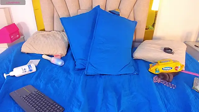 vahiolet_fuentes's cam snapshot