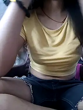 Ruhi_07's cam snapshot