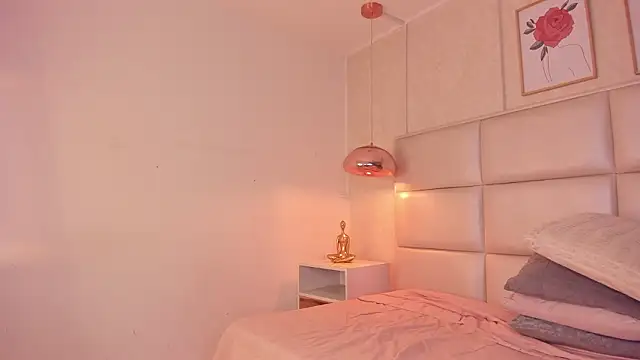 Aily_Yozuko's cam snapshot