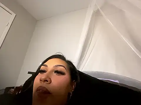 Lickplayofficial's cam snapshot