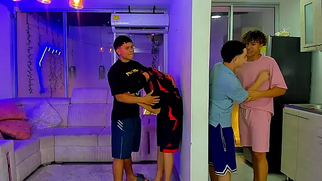 Houseofwarrios's cam snapshot