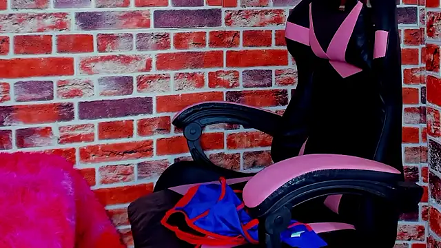 Nyraa_Rose_'s cam snapshot