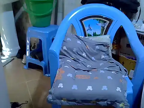 Just_Karu's cam snapshot