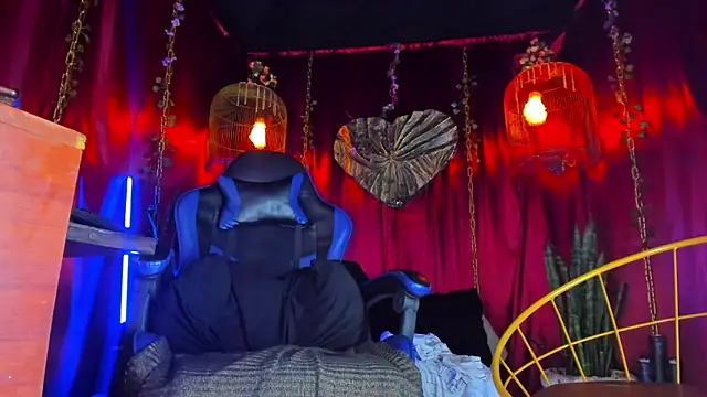 LatinMilk_'s cam snapshot