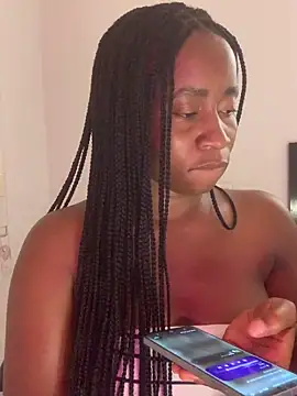 MISSMAYSROOM's cam snapshot