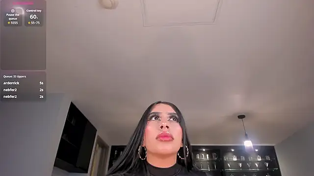 LeahLombardi_'s cam snapshot