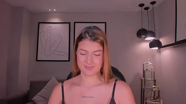 BellaThompsonX live sex cam