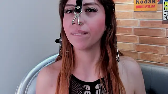 foxy_tiana's cam snapshot