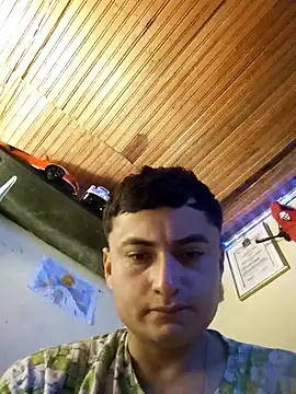 Halder23 live sex cam