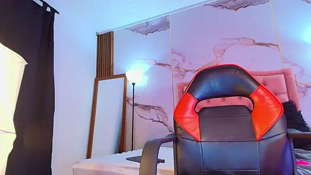 AlyaThompson's cam snapshot