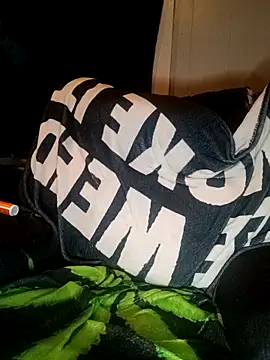 ShadowyTube live sex cam