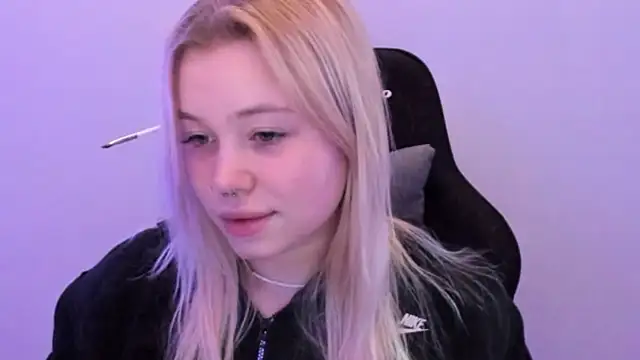 Lulu_Di live sex cam