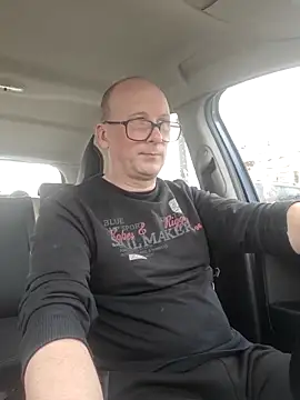 Car-public live sex cam