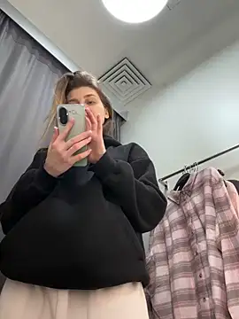 ValenciaShock live sex cam