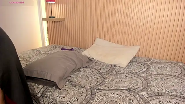 Sara_bernant's cam snapshot