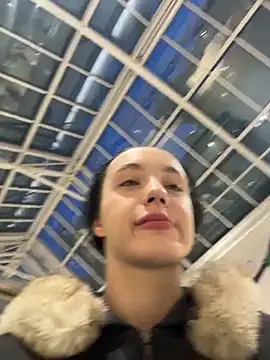 MiaTee's cam snapshot