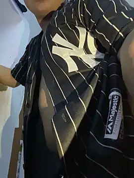 andresmahecha777's cam snapshot