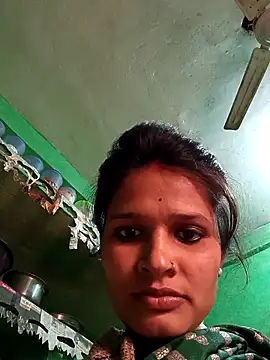 Hoty_girl_143's cam snapshot