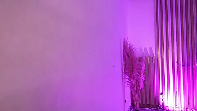 TinaJonnes_'s cam snapshot