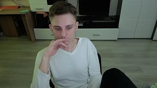 angryzan's cam snapshot