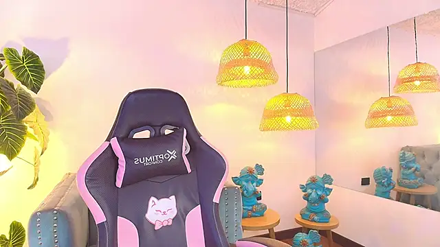 Fluffy_Bubble21's cam snapshot